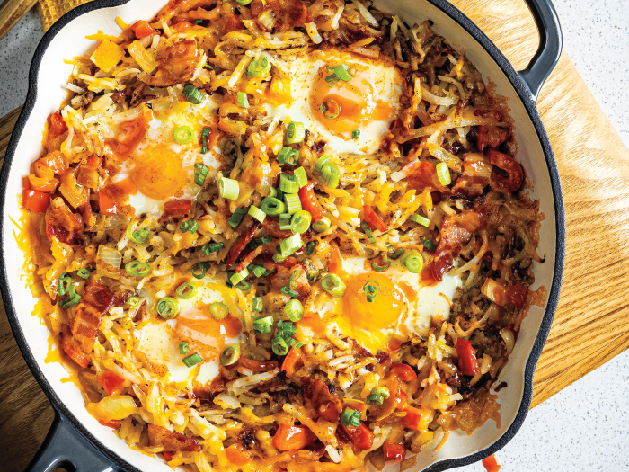 Cheesy Eggs, Bacon & Hash Brown Skillet